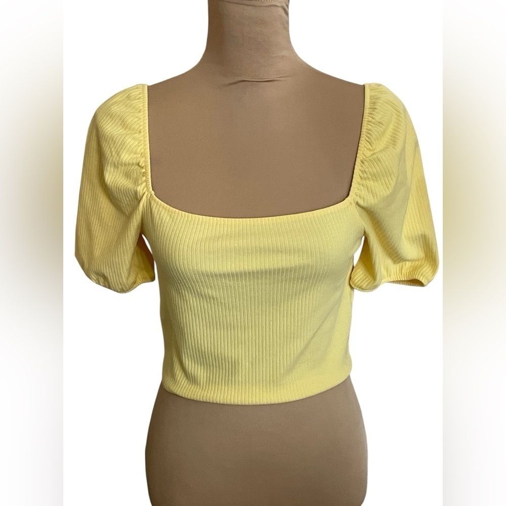 Double Zero Boutique Yellow Puff Sleeve Top NWT Sz Large